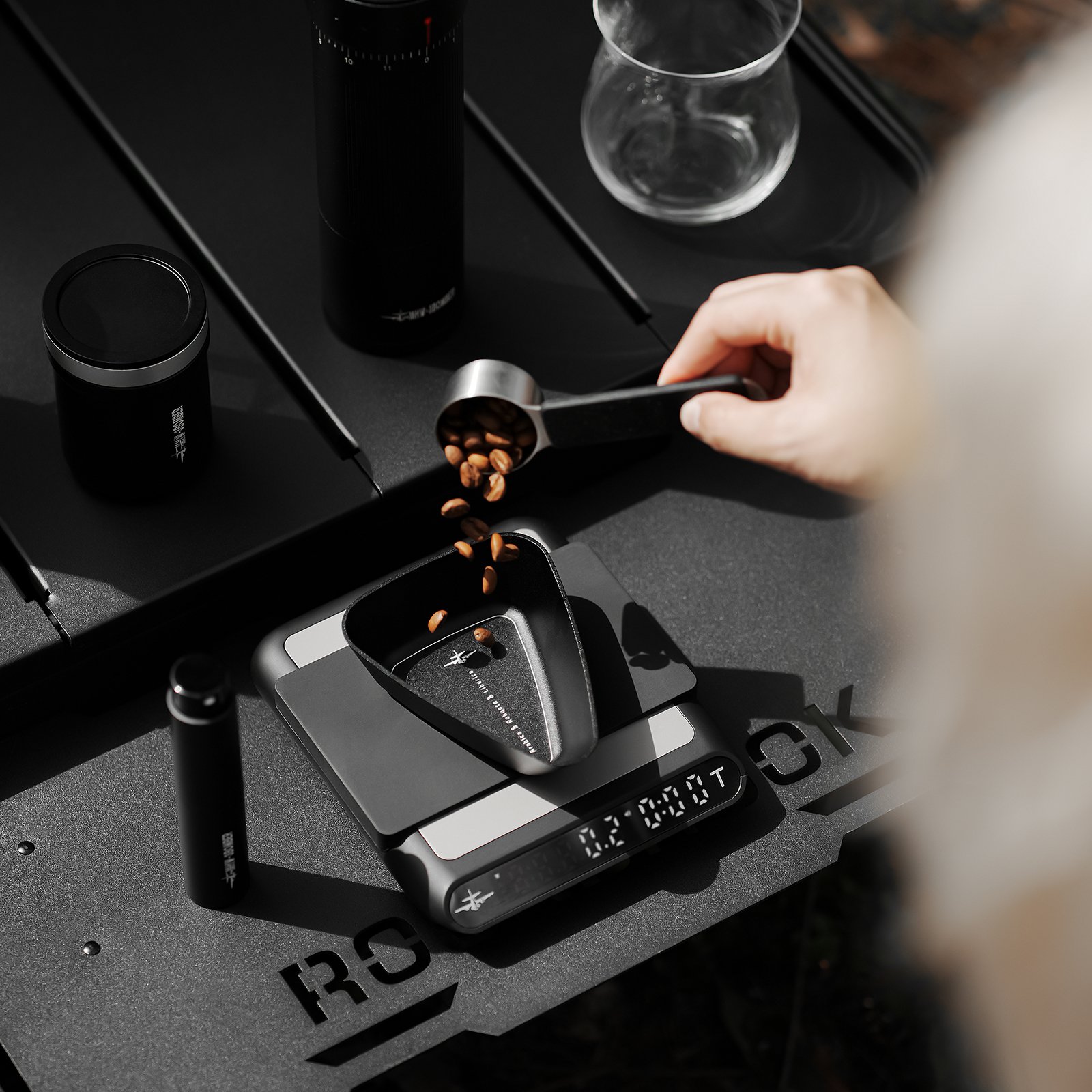 MHW-3BOMBER Cube Coffee Scale 3.0 Pro Max - Black — Percolate